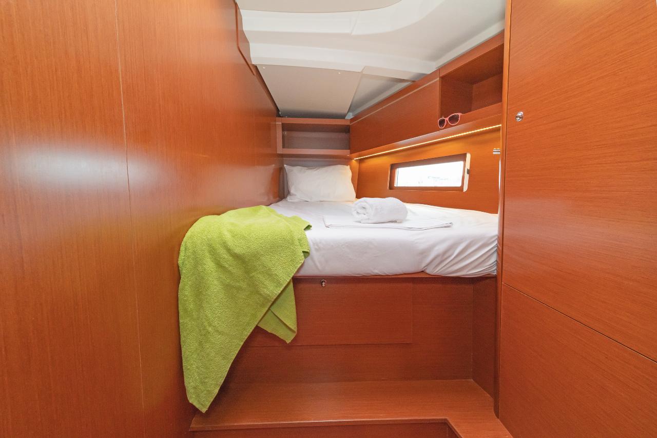 Najam Oceanis 46.1 - 4 cab. "Almyra" u destinaciji Alimos | Nautilus - Slika 3