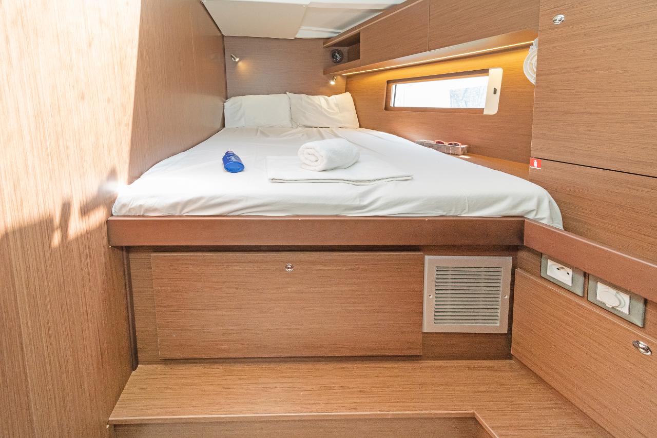 Charter Oceanis 51.1 - 5 + 1 cab. "Cuba Libre" in Municipal Unit of Rhodes | Nautilus - Slika 3