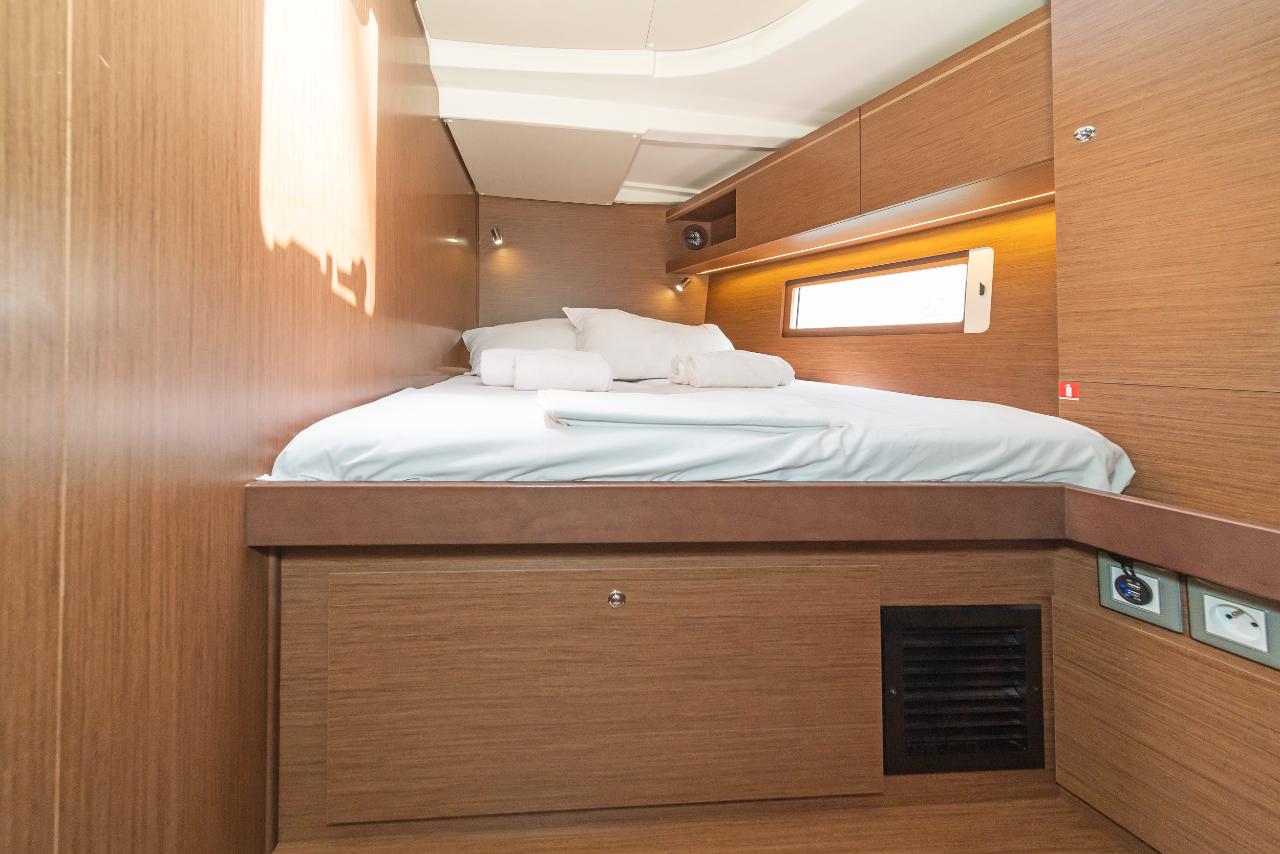 Najam Oceanis 51.1 - 5 + 1 cab. "Spyros" u destinaciji Lavreotiki Municipal Unit | Nautilus - Slika 4