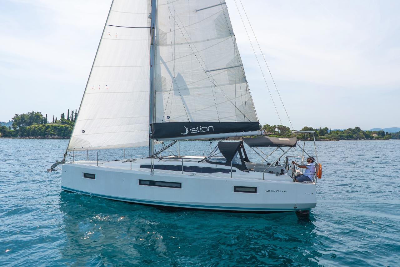 Najam Sun Odyssey 410 - 3 cab. "Sea Whisper" u destinaciji Volos | Nautilus - Slika 3