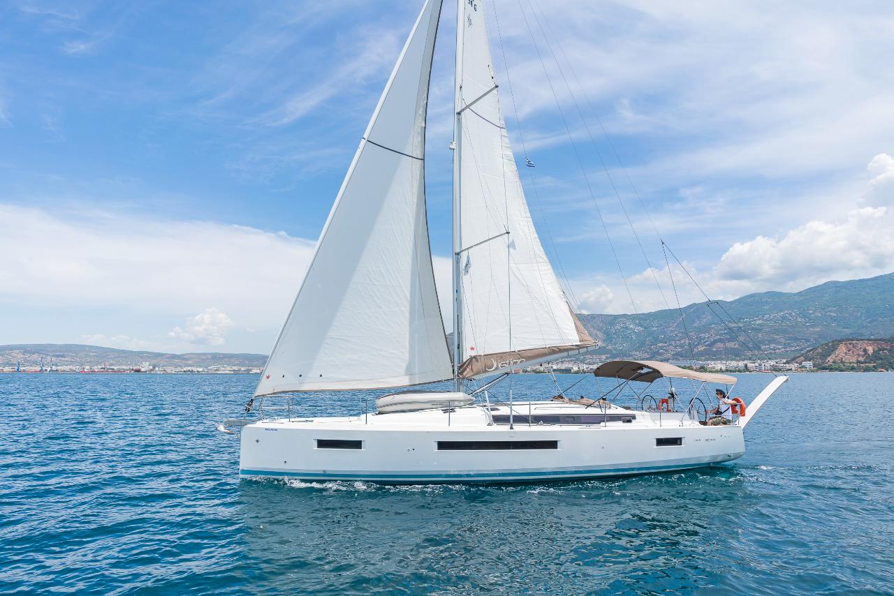 Charter Sun Odyssey 490 - 4 + 1 cab. "Funsea" in Krf | Nautilus