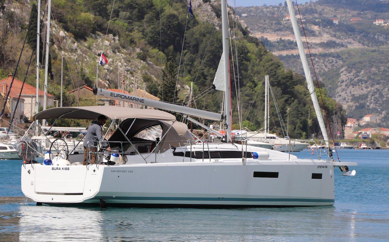 Noleggio Sun Odyssey 380 - 3 cab. "Bura Kiss" a Dubrovnik | Nautilus - Slika 3