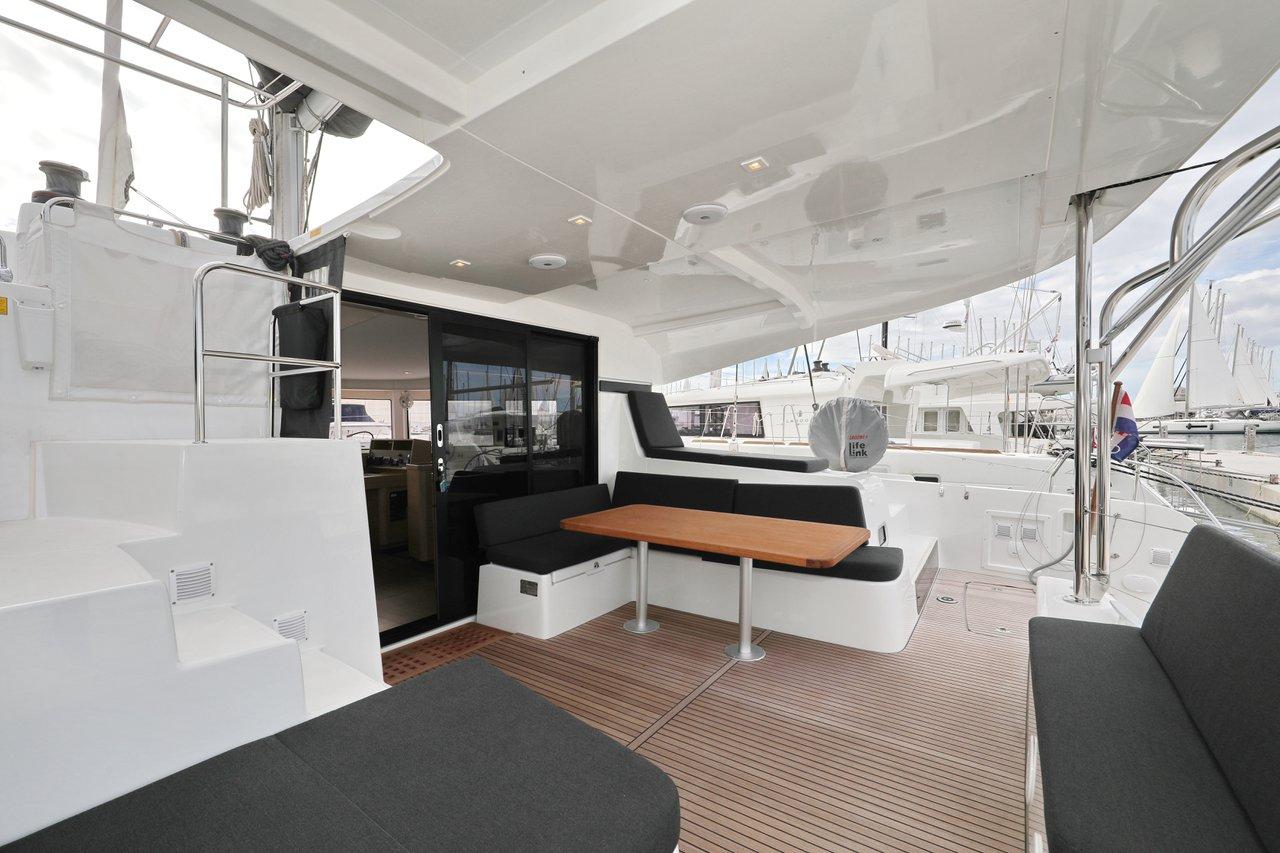 Najam Lagoon 42 - 4 + 2 cab. "Sperm Whale" u destinaciji Sukošan | Nautilus - Slika 4