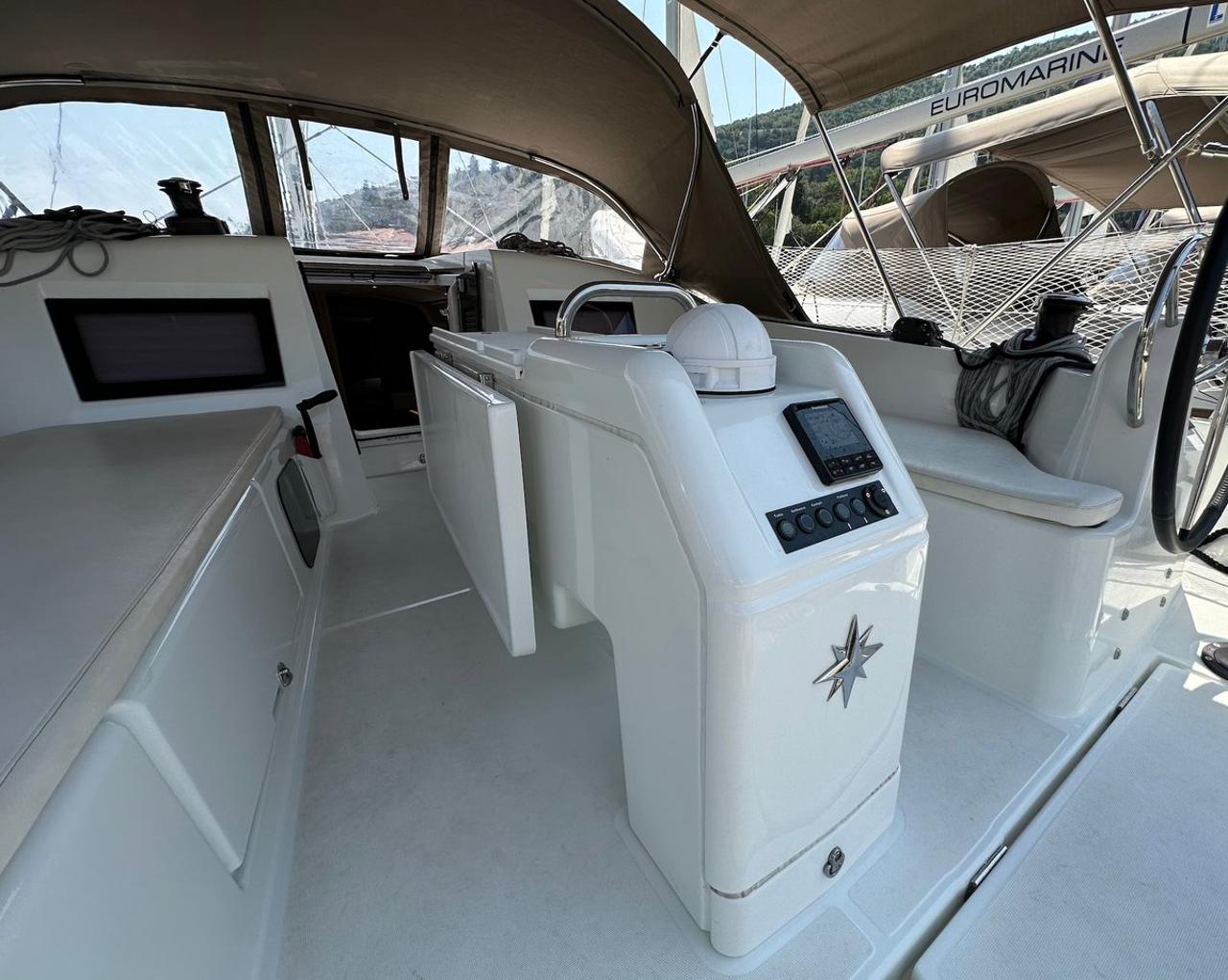 Najam Sun Odyssey 410 - 3 cab. "Wind Kiss" u destinaciji Dubrovnik | Nautilus - Slika 4