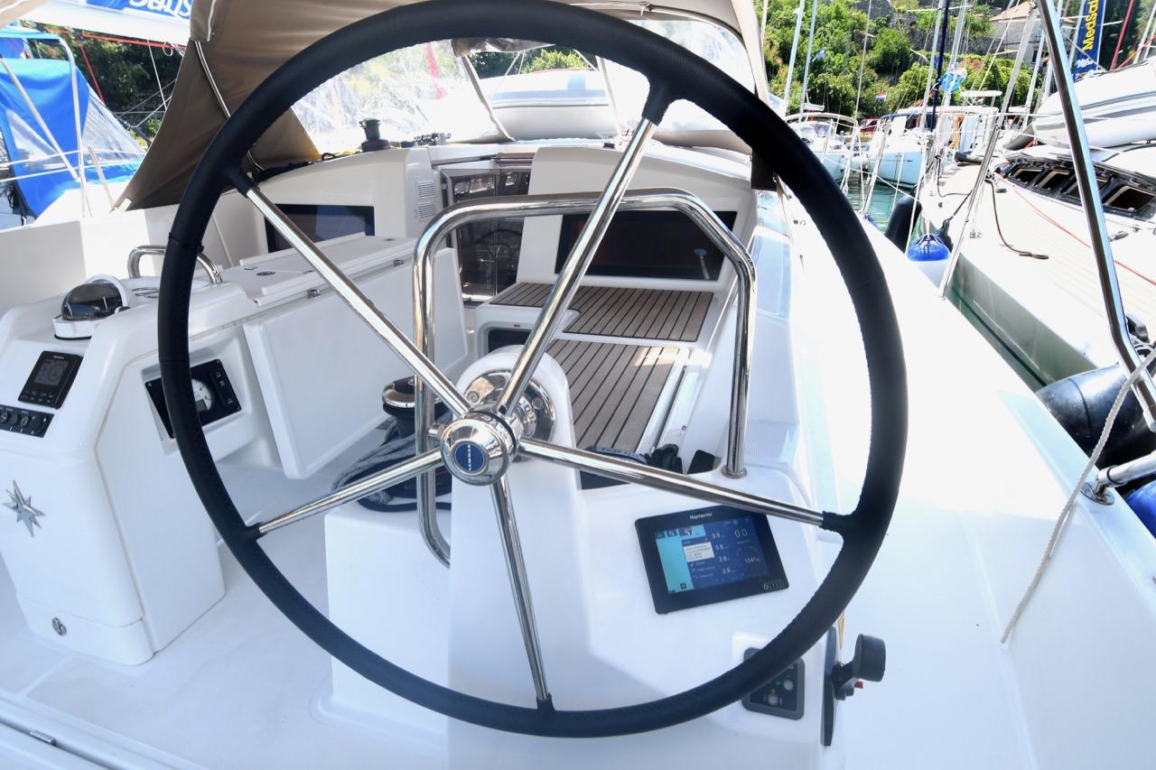 Najam Sun Odyssey 440 - 4 cab. "Signum Alfa" u destinaciji Dubrovnik | Nautilus - Slika 3