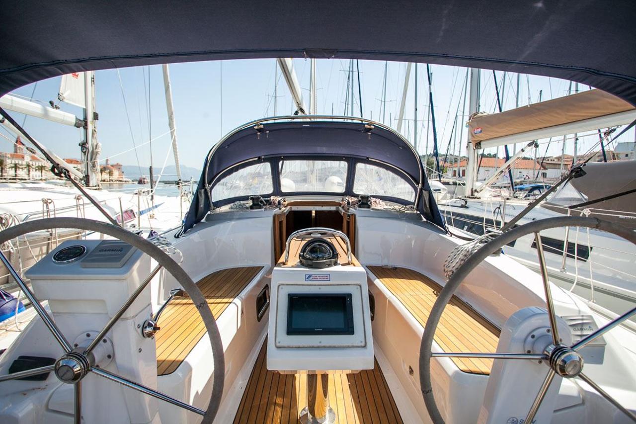 Charter Bavaria Cruiser 34 "Take Five" in Dubrovnik | Nautilus - Slika 4