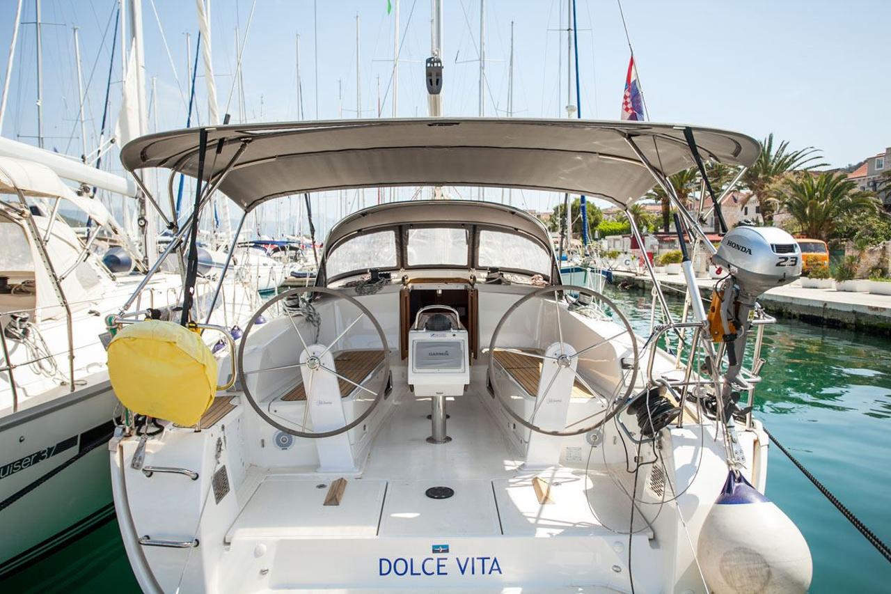 Charter Bavaria Cruiser 41 - 3 cab. "Dolce vita" in Trogir | Nautilus - Slika 3