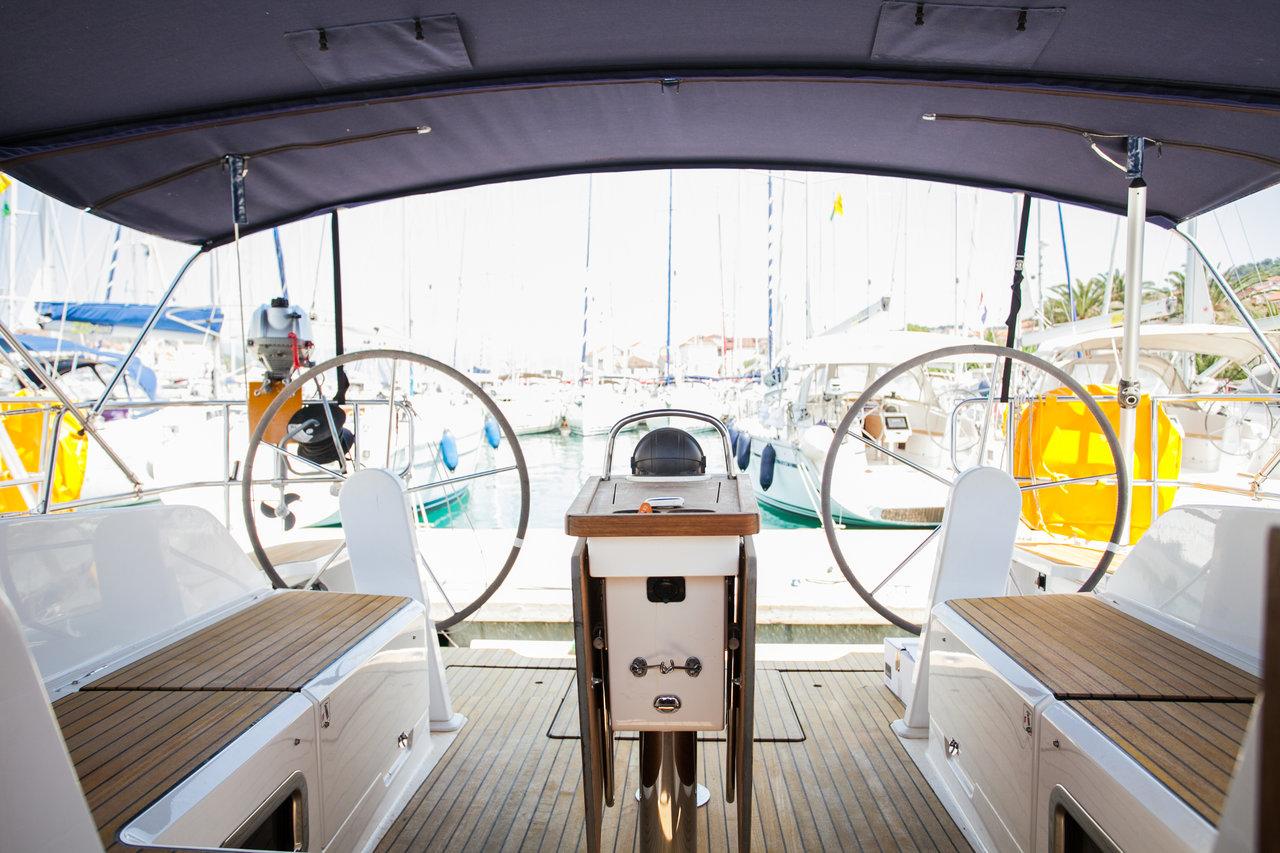 Charter Bavaria Cruiser 46 - 4 cab. "Lovro" in Trogir | Nautilus - Slika 4