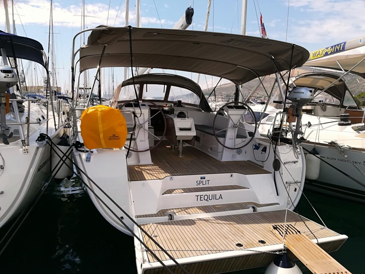 Charter Bavaria Cruiser 46 - 4 cab. "Tequila" in Trogir | Nautilus - Slika 3