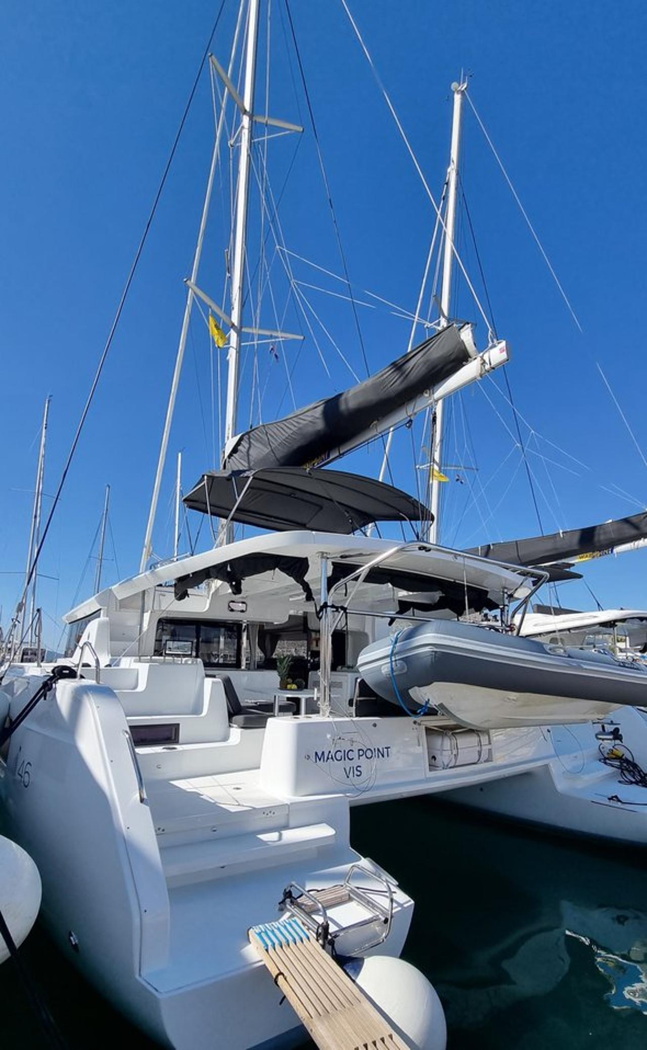 Charter Lagoon 46 - 4 + 2 cab. "Magic Point" in Trogir | Nautilus - Slika 3