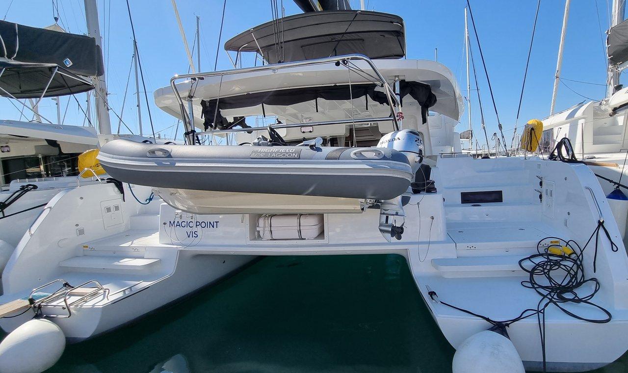 Charter Lagoon 46 - 4 + 2 cab. "Magic Point" in Trogir | Nautilus - Slika 4