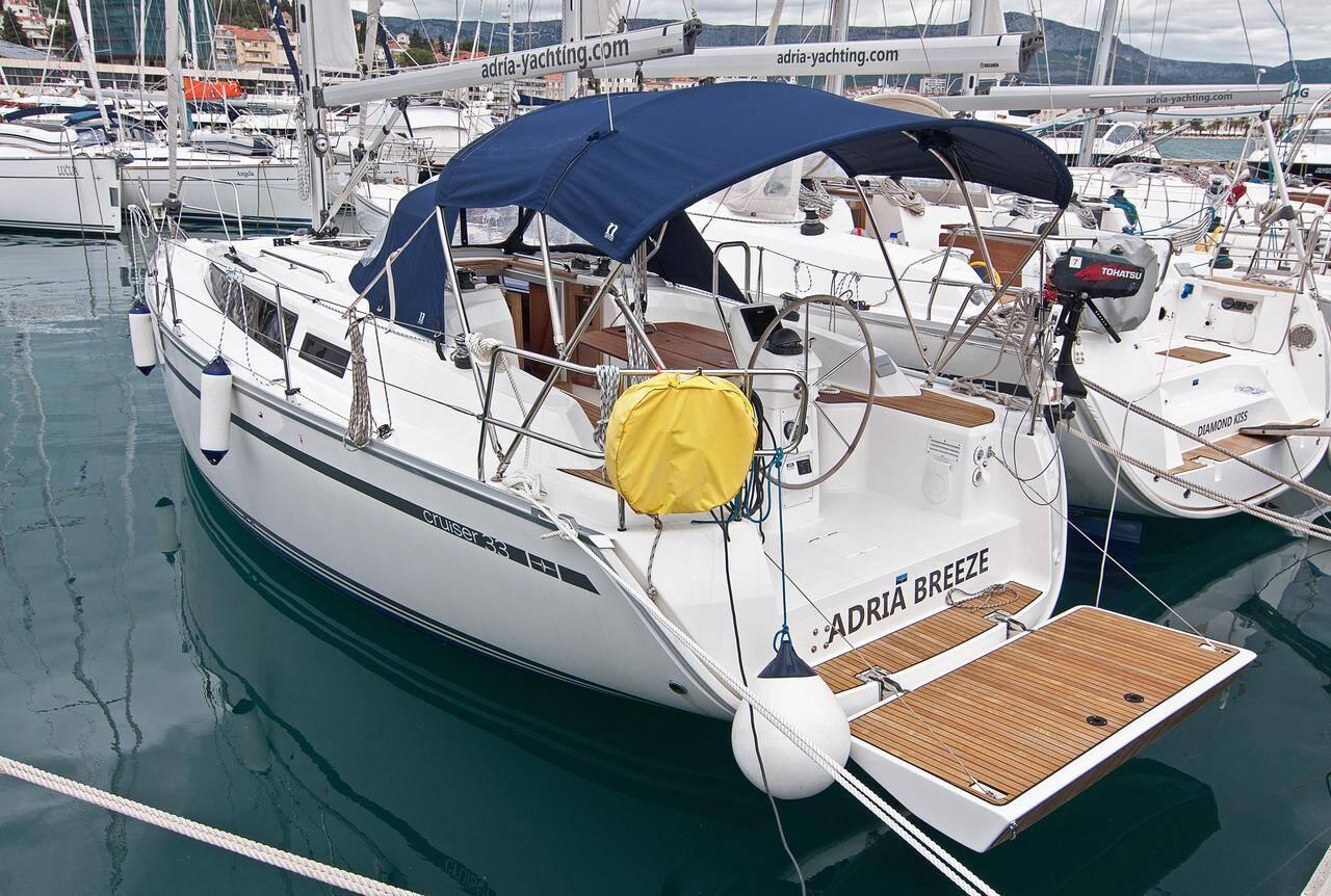 Najam Bavaria Cruiser 33 "Adria Breeze" u destinaciji Split | Nautilus - Slika 3