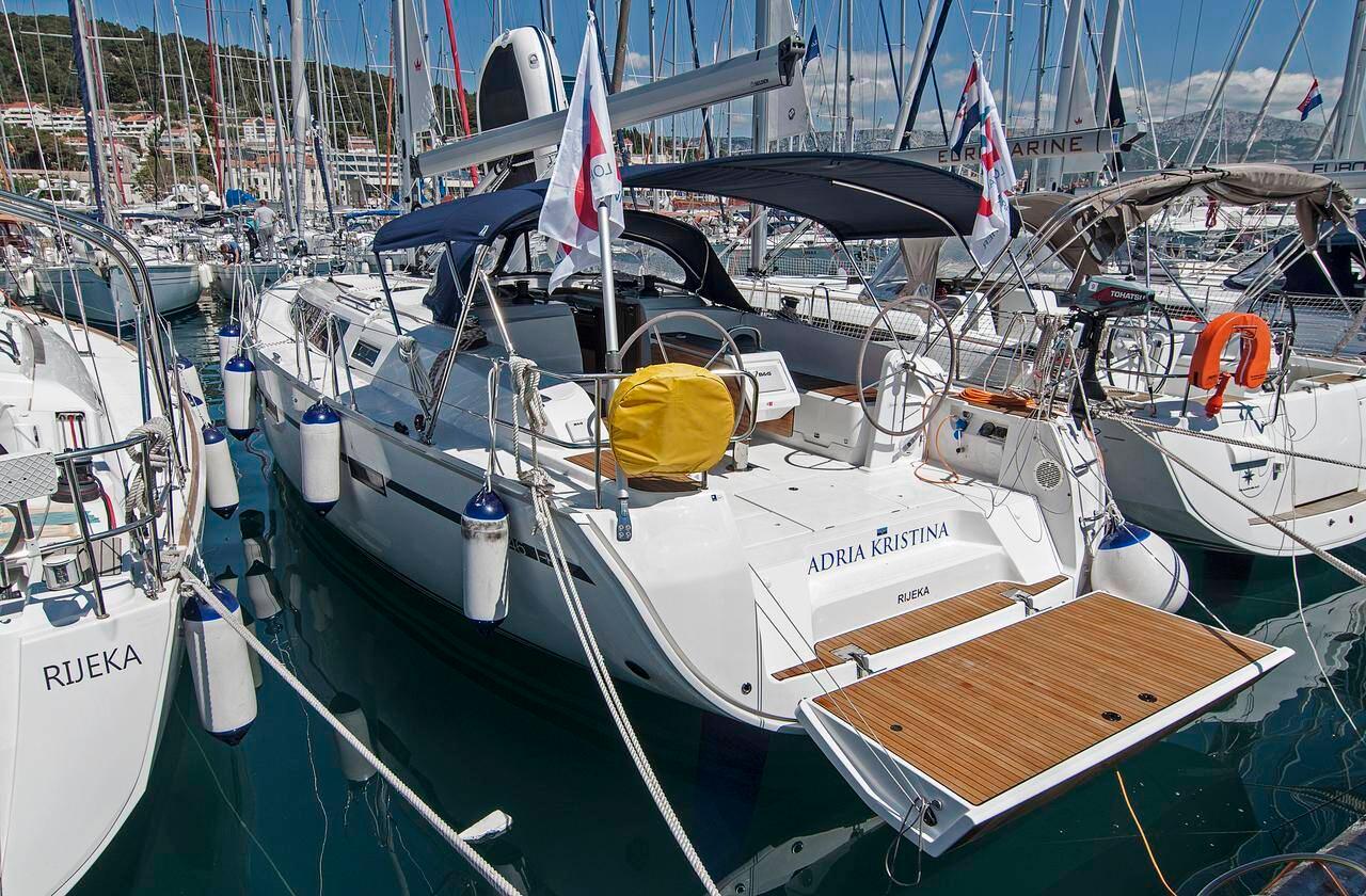 Najam Bavaria Cruiser 46 - 4 cab. "Adria Kristina" u destinaciji Split | Nautilus - Slika 3