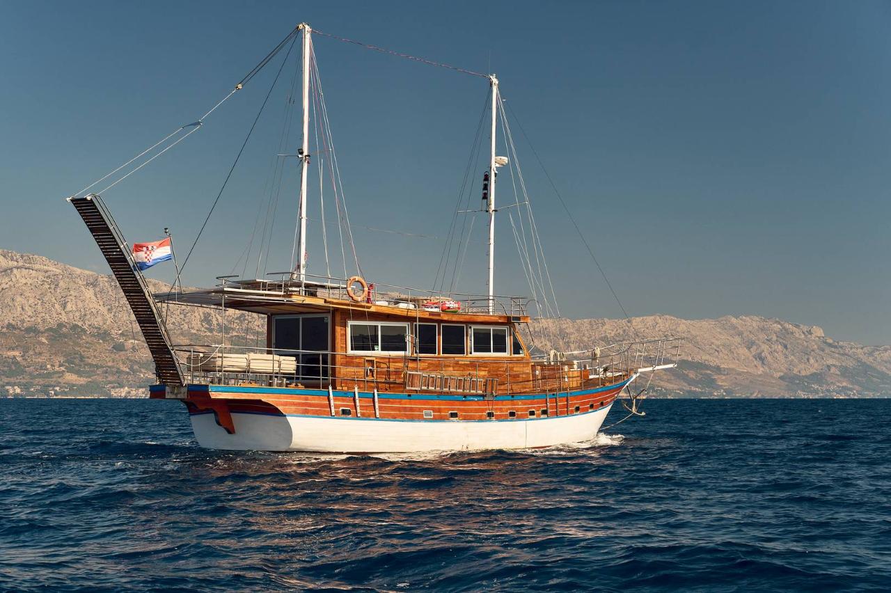 Charter Trebenna "Trebenna" in Split | Nautilus - Slika 4