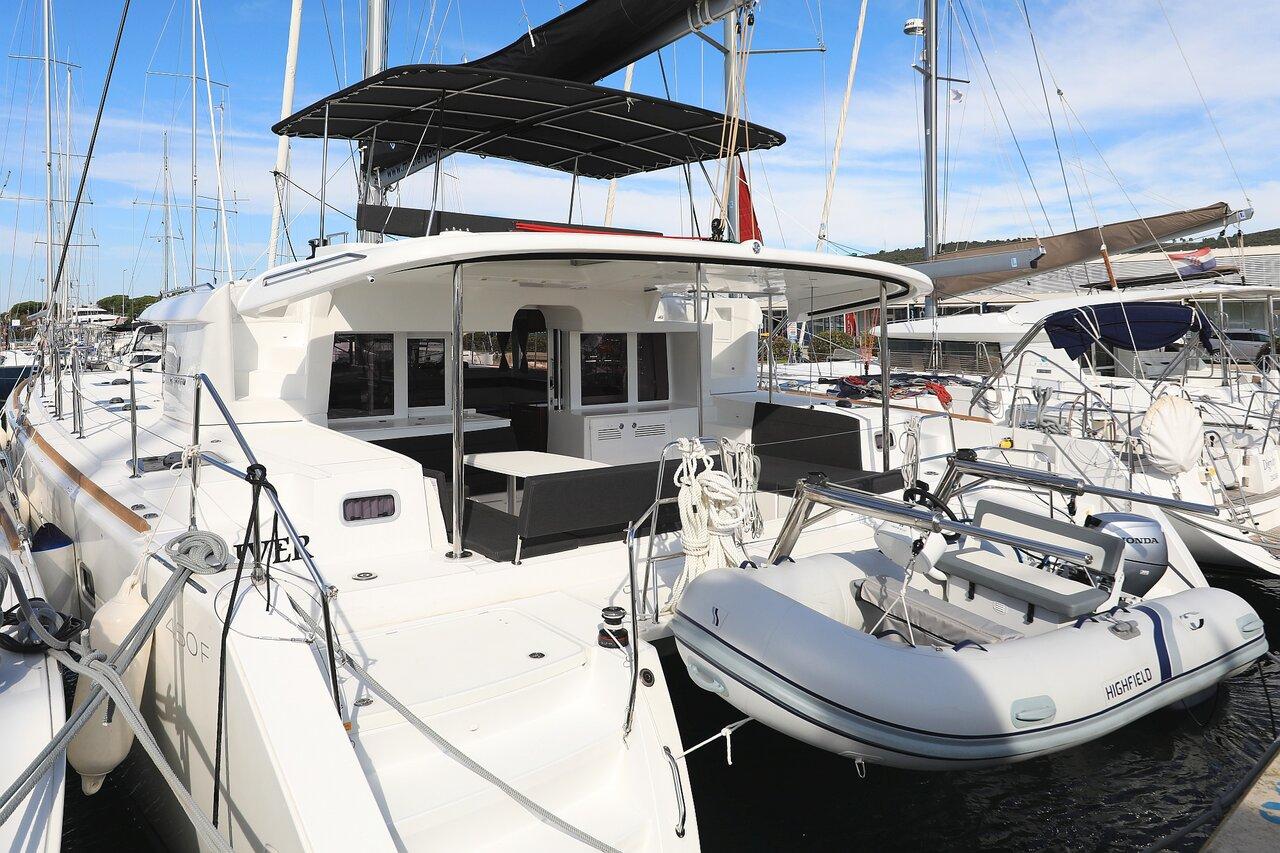 Noleggio Lagoon 450 F - 4 + 2 cab. "Oliver" a Sukošan | Nautilus - Slika 3