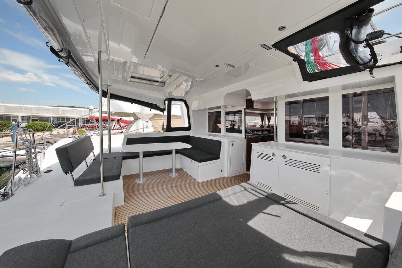 Charter Lagoon 450 F - 4 + 2 cab. "Paradise" in Sukošan | Nautilus - Slika 4