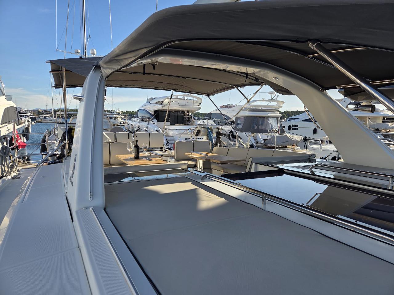 Najam Oceanis Yacht 62 - 3 + 1 "Olga V" u destinaciji Kaštela | Nautilus - Slika 2