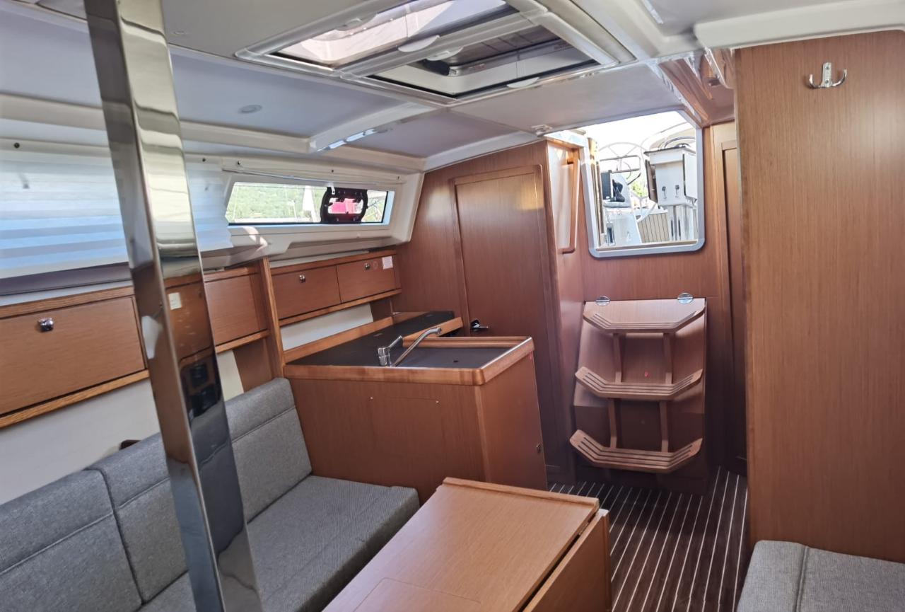 Najam Bavaria Cruiser 34 "Happy" u destinaciji Punat | Nautilus - Slika 4