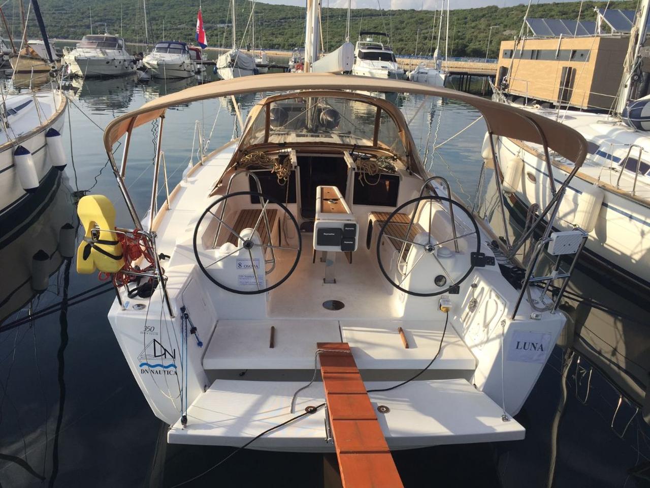Najam Dufour 350 GL "Luna" u destinaciji Punat | Nautilus - Slika 4