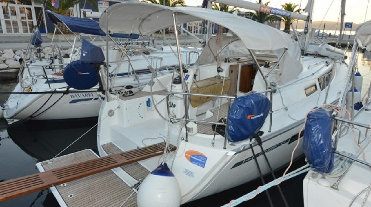 Najam Bavaria Cruiser 33 "Ami" u destinaciji Pirovac | Nautilus - Slika 4