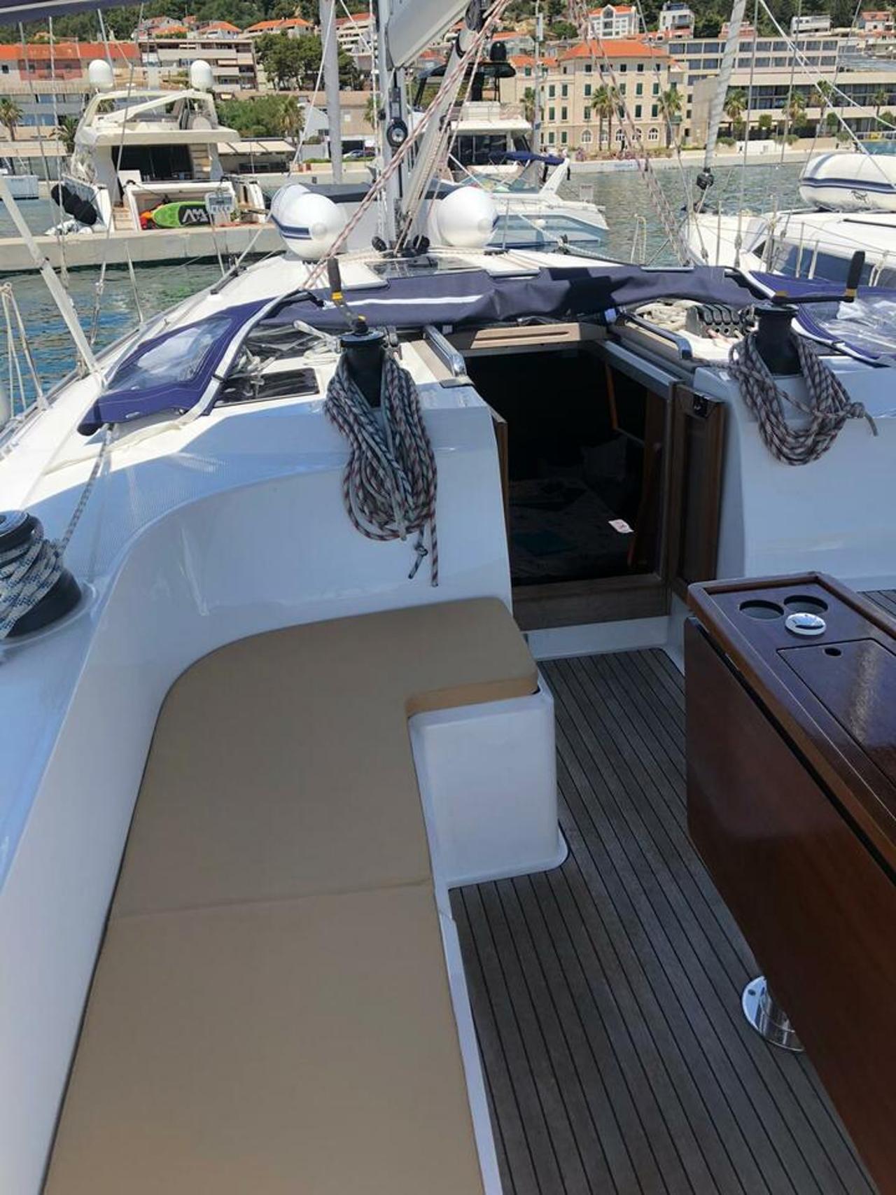 Najam Bavaria Cruiser 46 - 4 cab. "Slovenska 4" u destinaciji Split | Nautilus - Slika 4