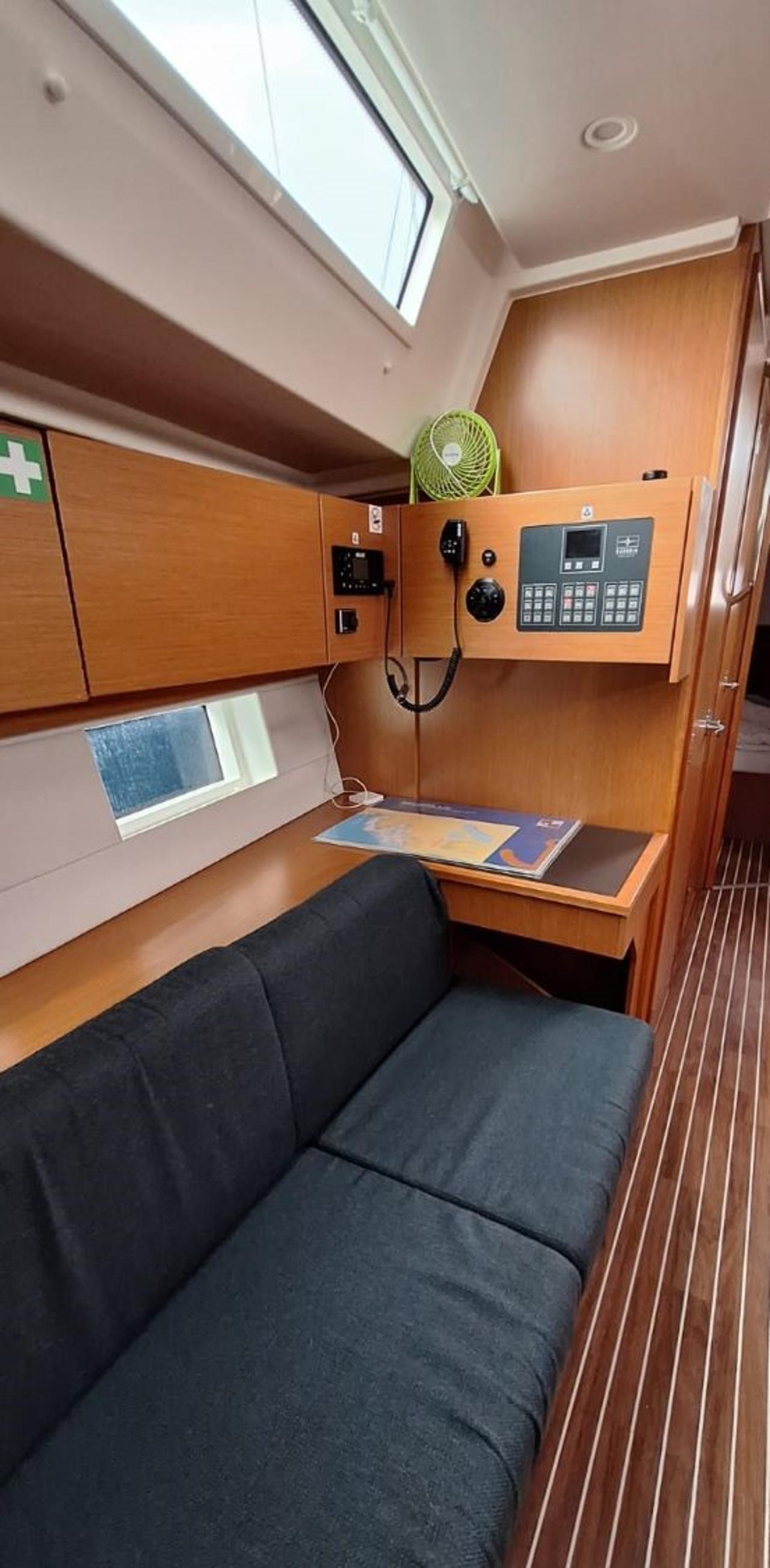 Najam Bavaria C45 - 4 cab. "Bluna" u destinaciji Trogir | Nautilus - Slika 4