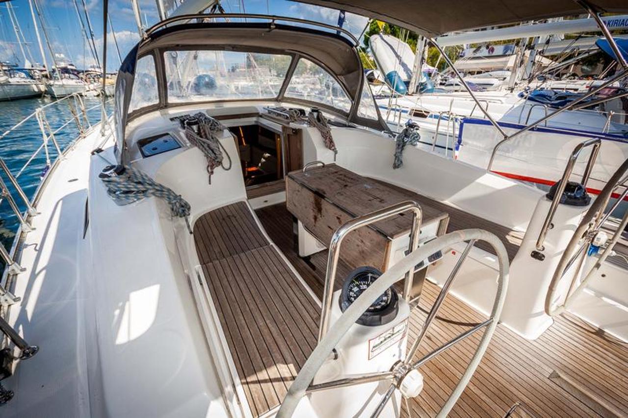 Najam Bavaria Cruiser 40 "Pia M" u destinaciji Zadar | Nautilus - Slika 3