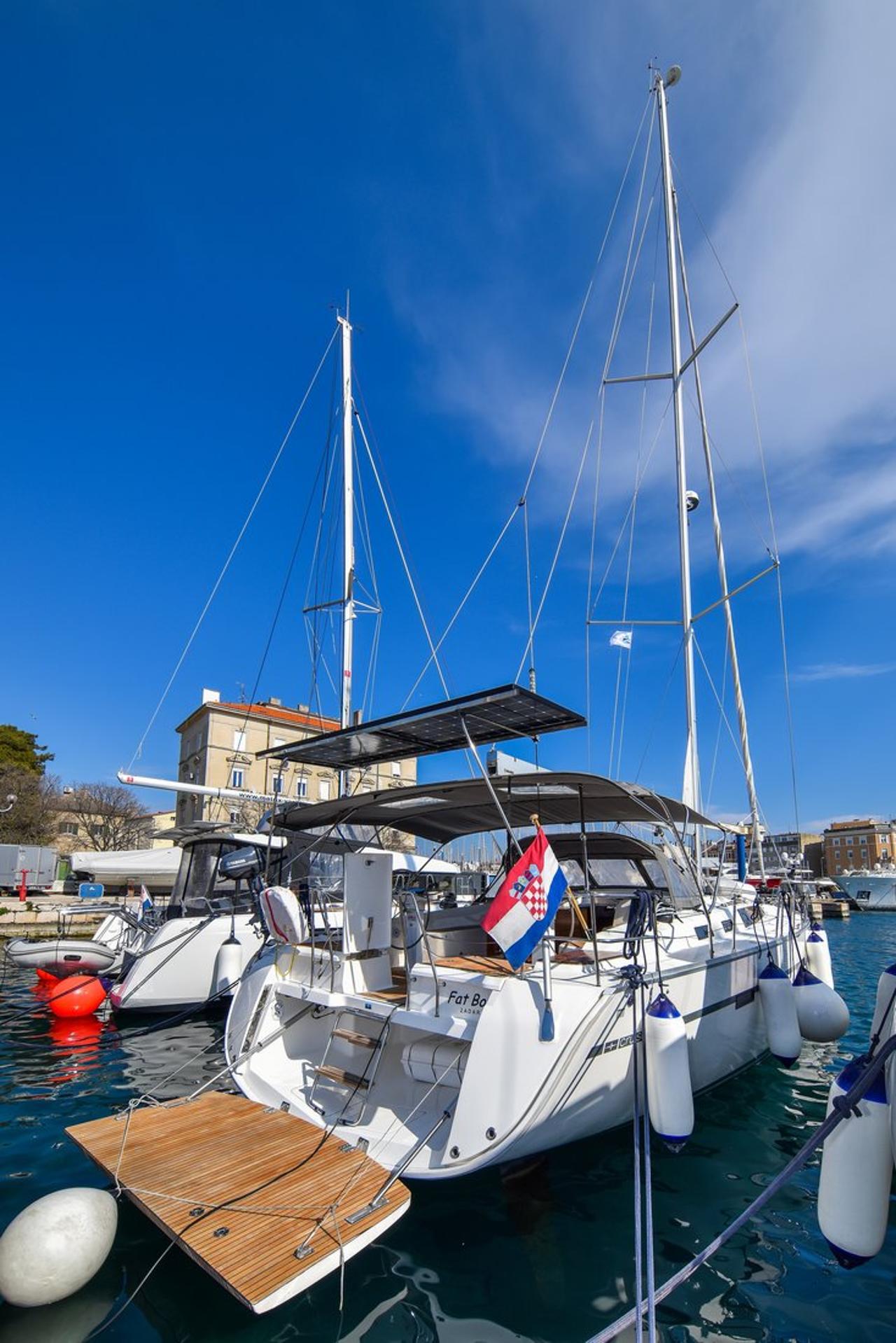 Najam Bavaria Cruiser 56 - 5 + 1 cab. "Fat Boy" u destinaciji Zadar | Nautilus - Slika 4