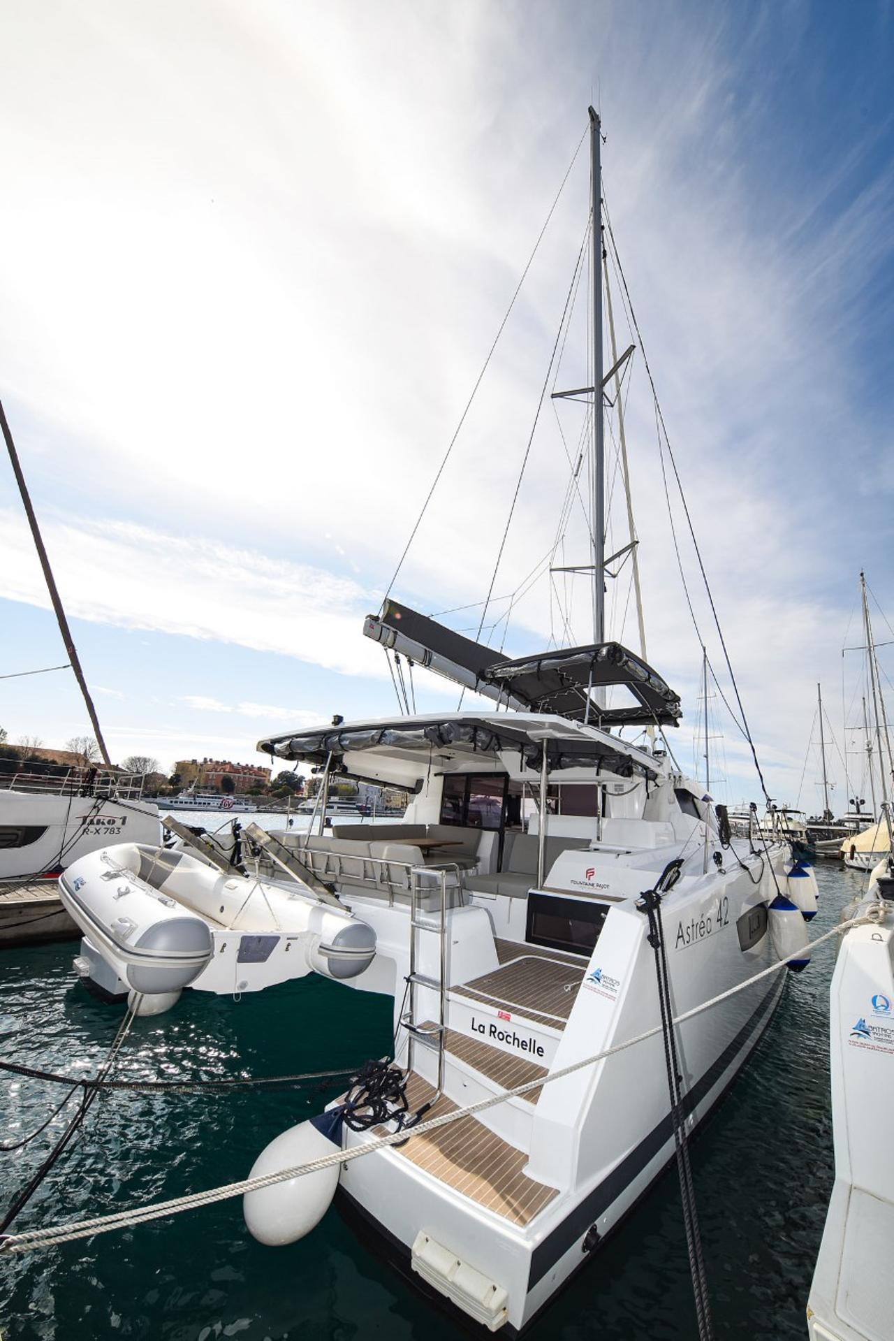 Najam Fountaine Pajot Astrea 42 - 4 + 2 cab. "Le Bart" u destinaciji Zadar | Nautilus - Slika 3