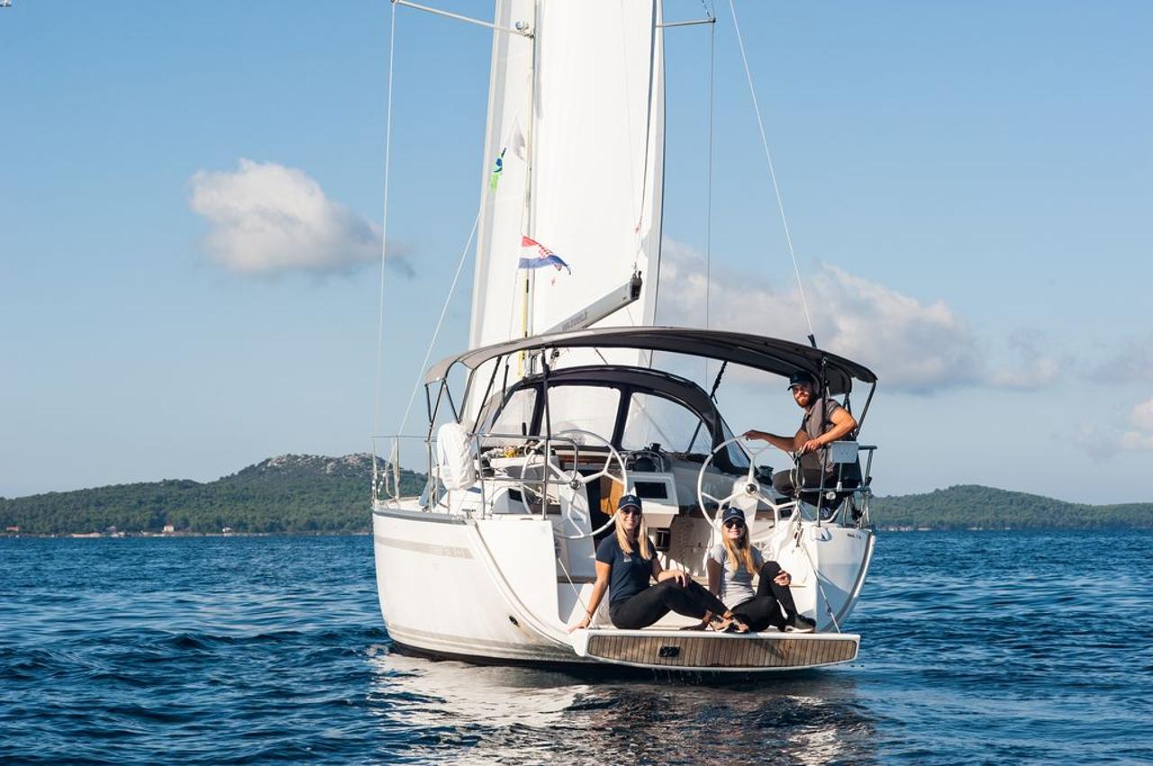 Charter Bavaria Cruiser 34 Style - 3 cab. "Neo" in Zadar | Nautilus - Slika 3