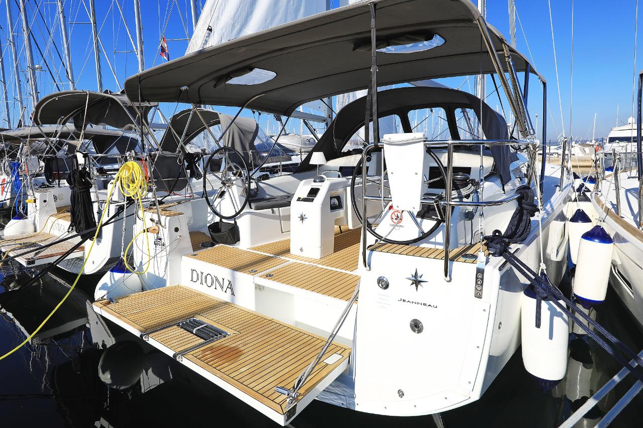 Najam Sun Odyssey 410 - 3 cab. "Diona" u destinaciji Biograd na Moru | Nautilus - Slika 3