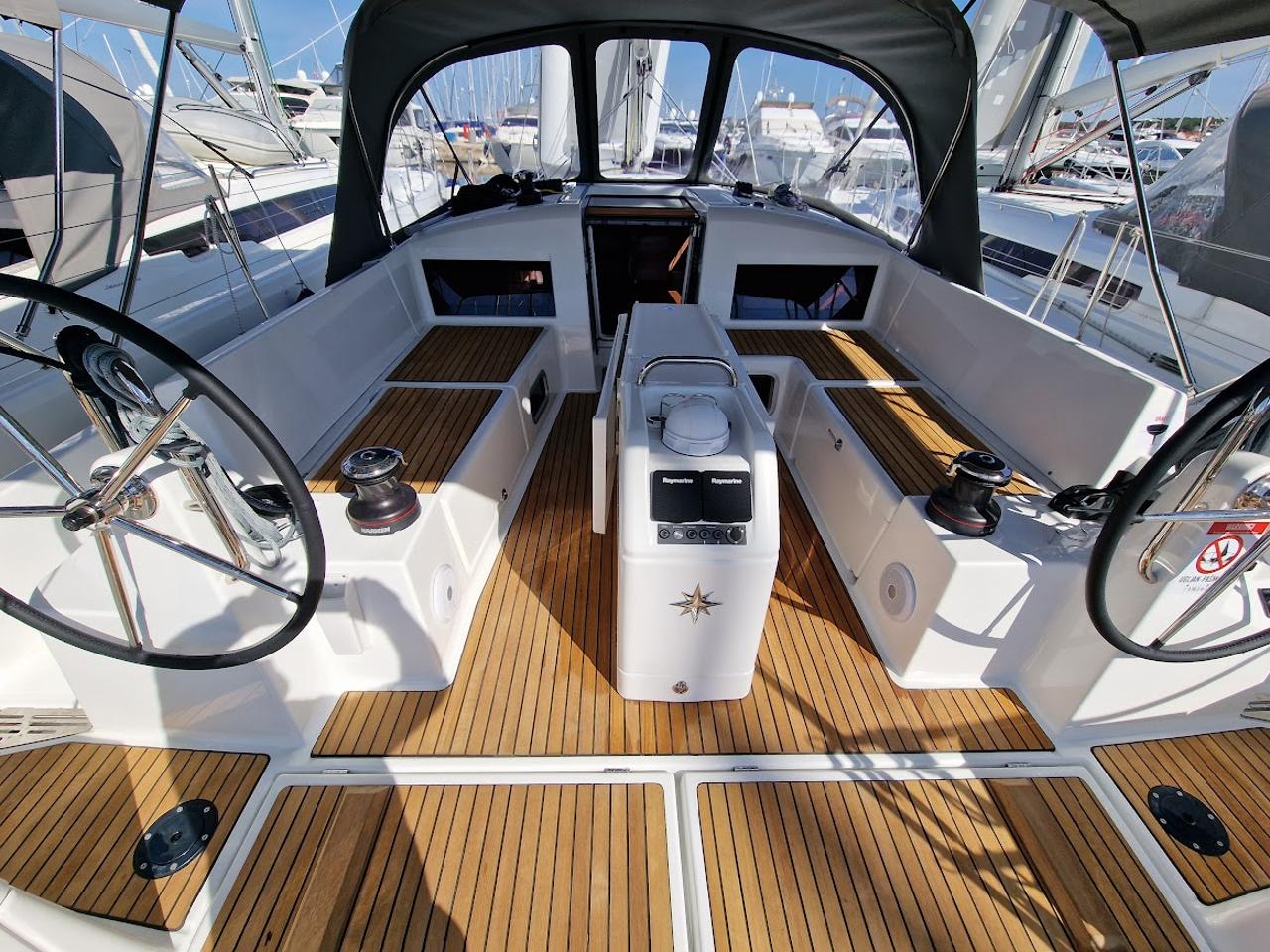 Najam Sun Odyssey 440 - 4 cab. "Vela" u destinaciji Biograd na Moru | Nautilus - Slika 3