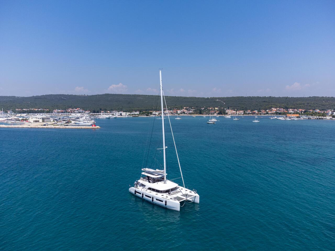 Najam Lagoon Sixty 5 "Seaductive Orca" u destinaciji Split | Nautilus - Slika 4