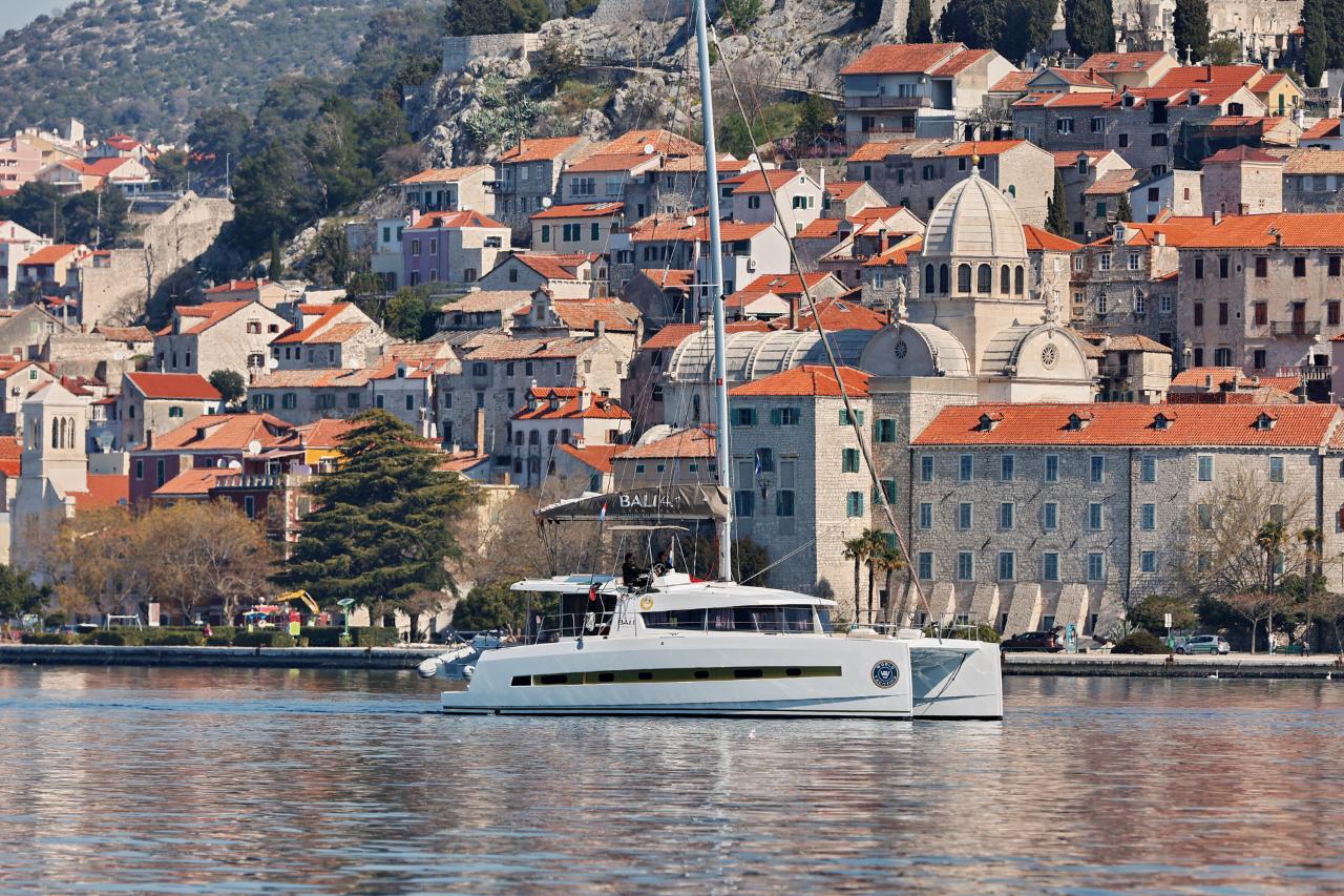 Charter Bali 4.1 - 4 cab. "Sourire" in Šibenik | Nautilus - Slika 4