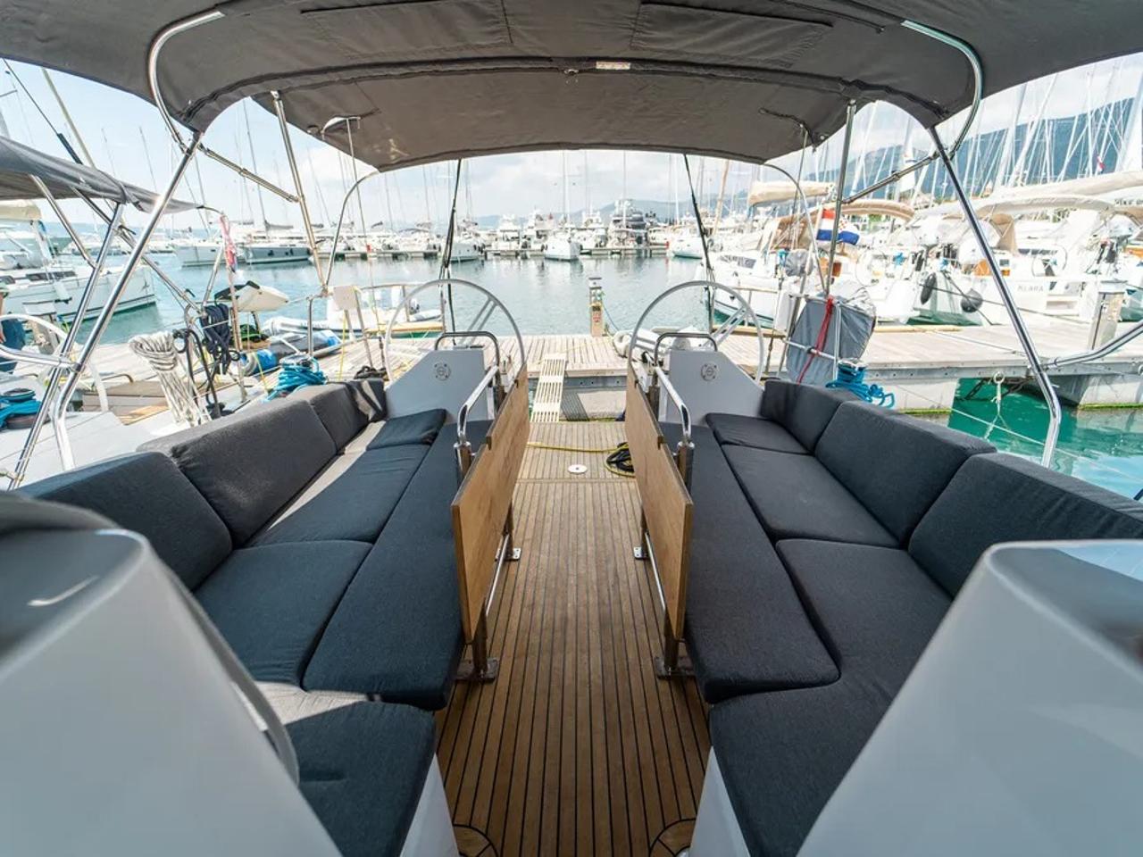 Najam Elan Impression 45.1 - 3 cab. "Soleos" u destinaciji Šibenik | Nautilus - Slika 3