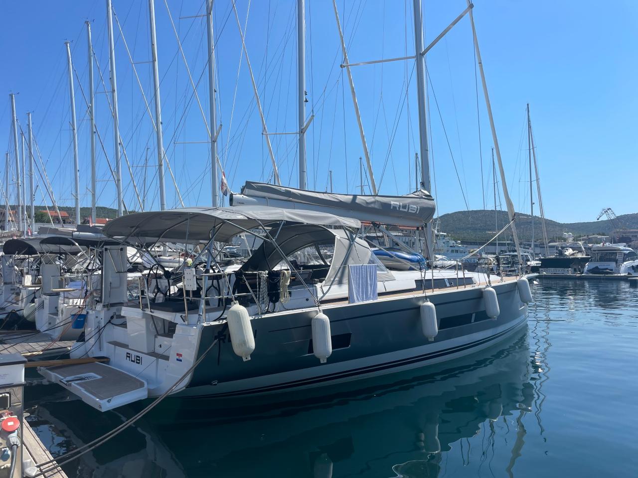 Noleggio Hanse 460 - 4 cab. "Rubi" a Šibenik | Nautilus - Slika 4
