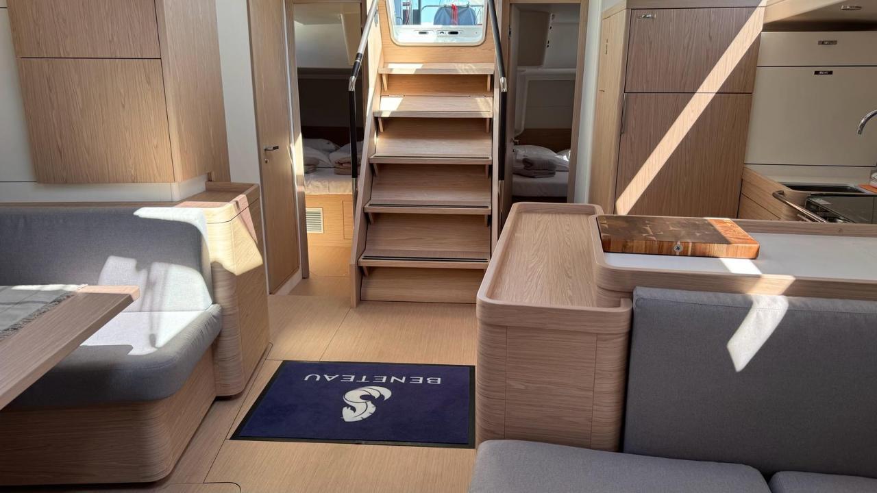 Najam Oceanis 54 - 3 + 1 cab. "Eve One" u destinaciji Seget Donji | Nautilus - Slika 4