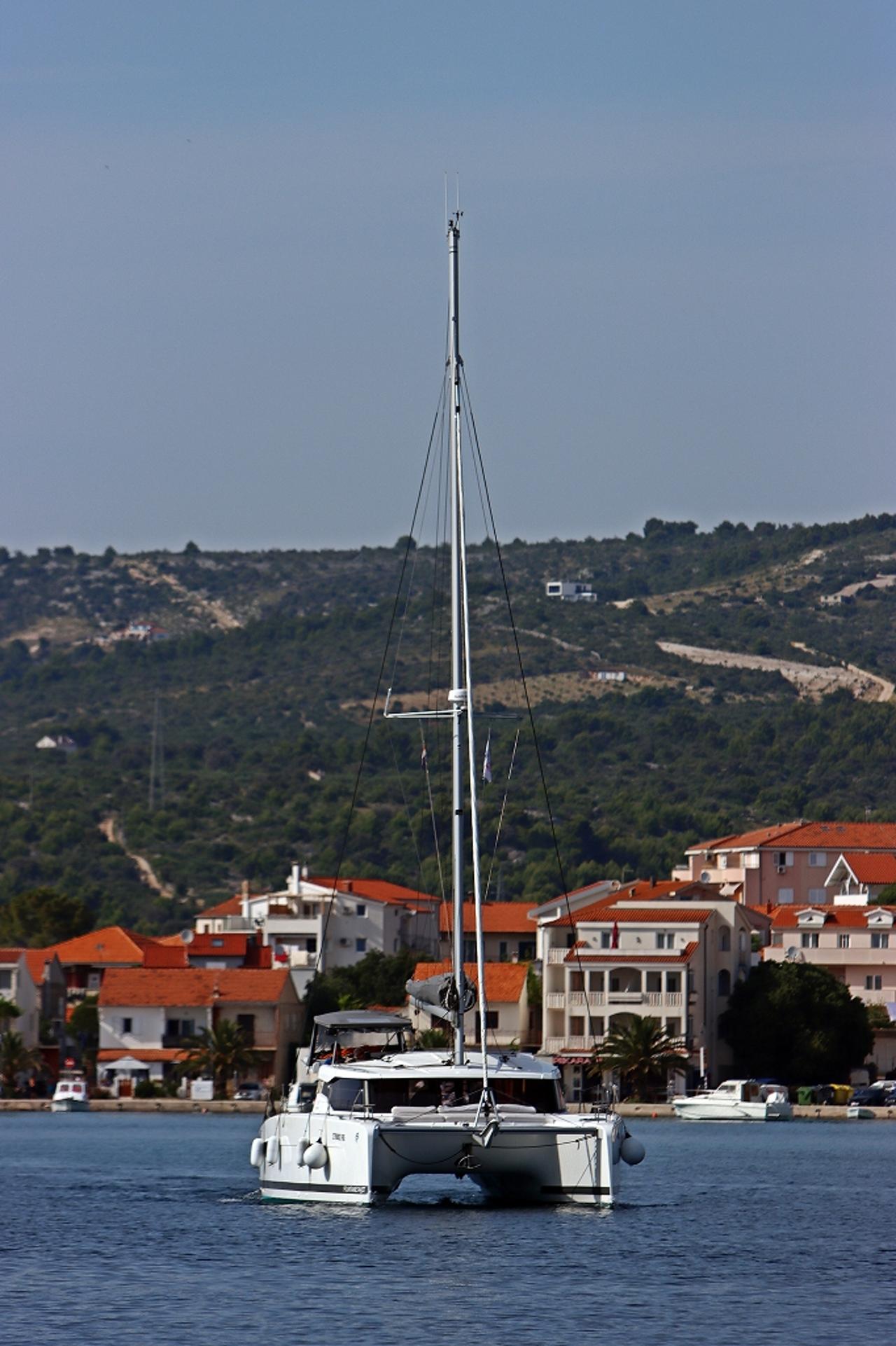 Najam Fountaine Pajot Isla 40 - 3 cab. "Ninoa" u destinaciji Rogoznica | Nautilus - Slika 4