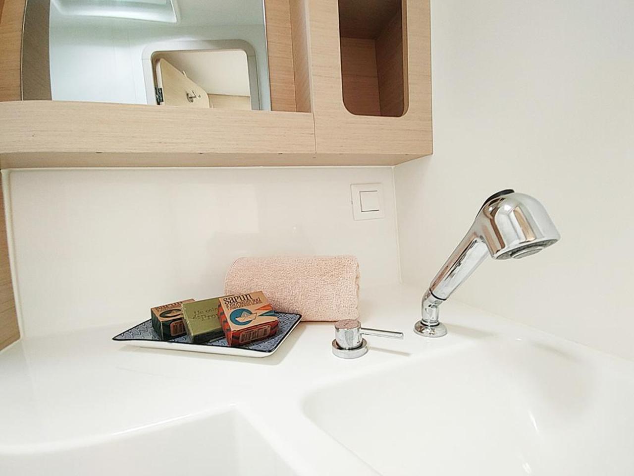 Najam Lagoon 42 - 3 + 1 cab. "Ocean Pearl" u destinaciji Rogoznica | Nautilus - Slika 3