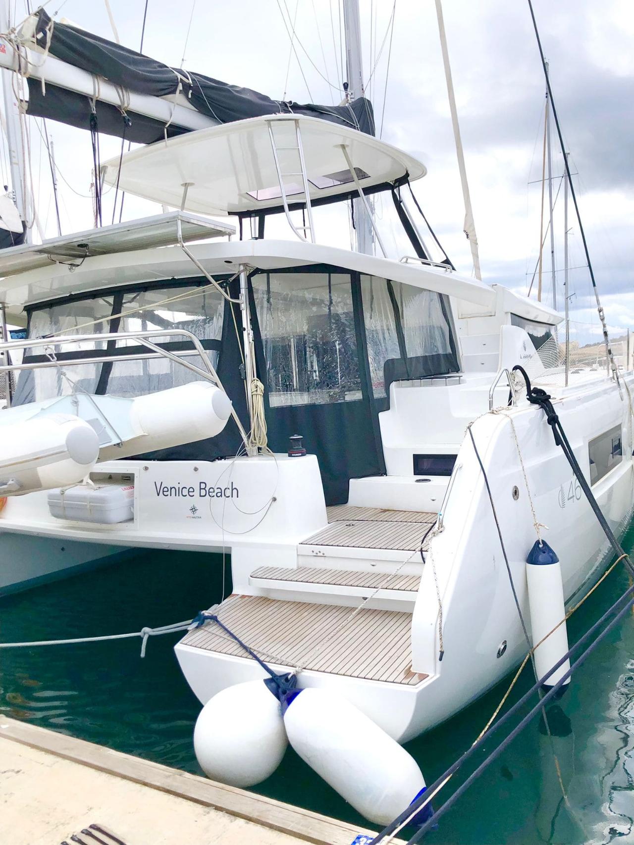 Charter Lagoon 46 - 4 + 2 cab. "Venice Beach" in Medulin | Nautilus - Slika 3