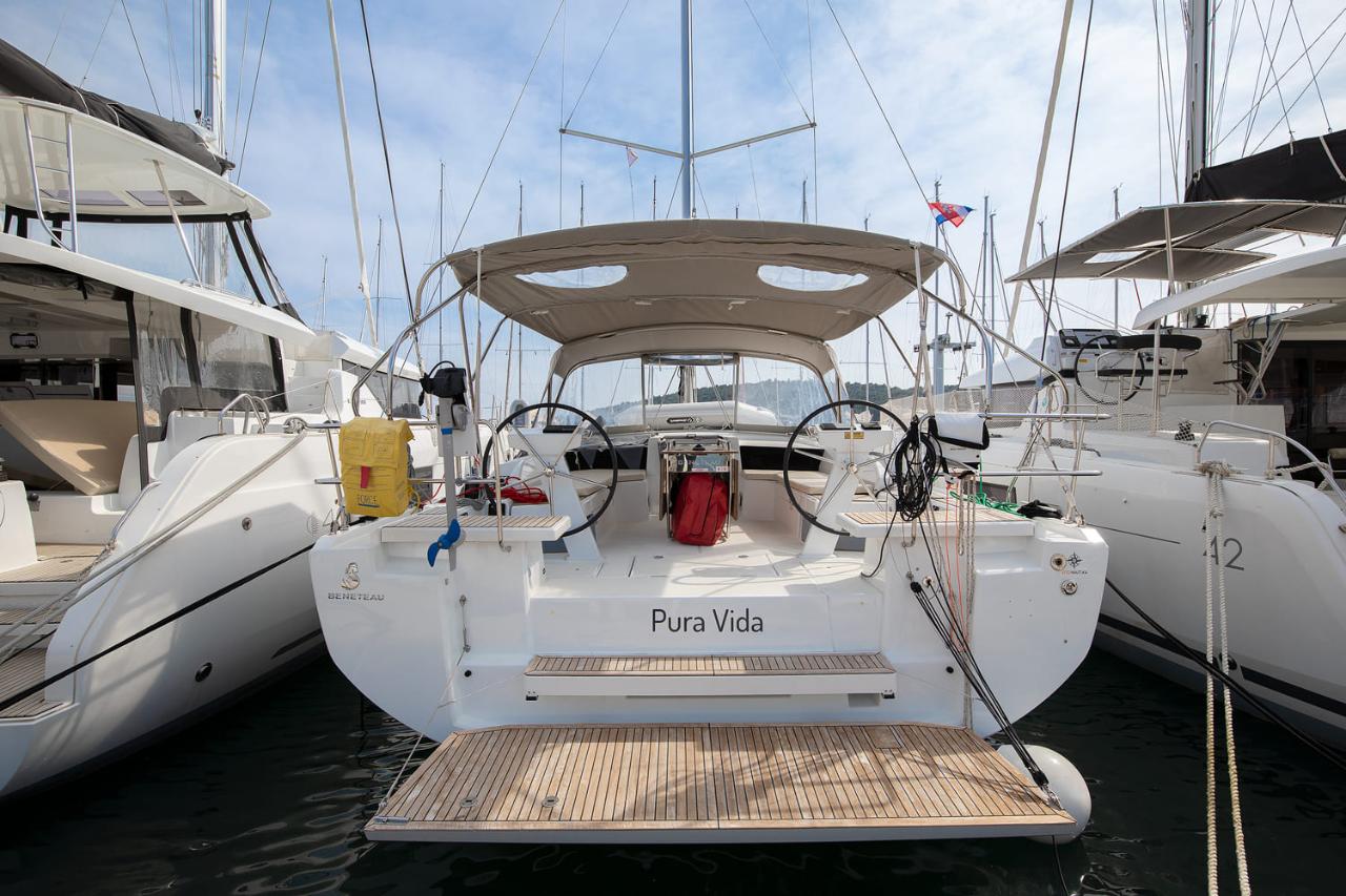 Najam Oceanis 46.1 "Pura Vida" u destinaciji Medulin | Nautilus - Slika 3