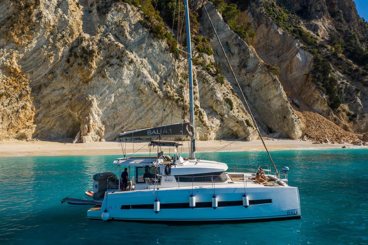 Charter Bali 4.1 - 4 + 2 cab. "Georgia" in Preveza | Nautilus