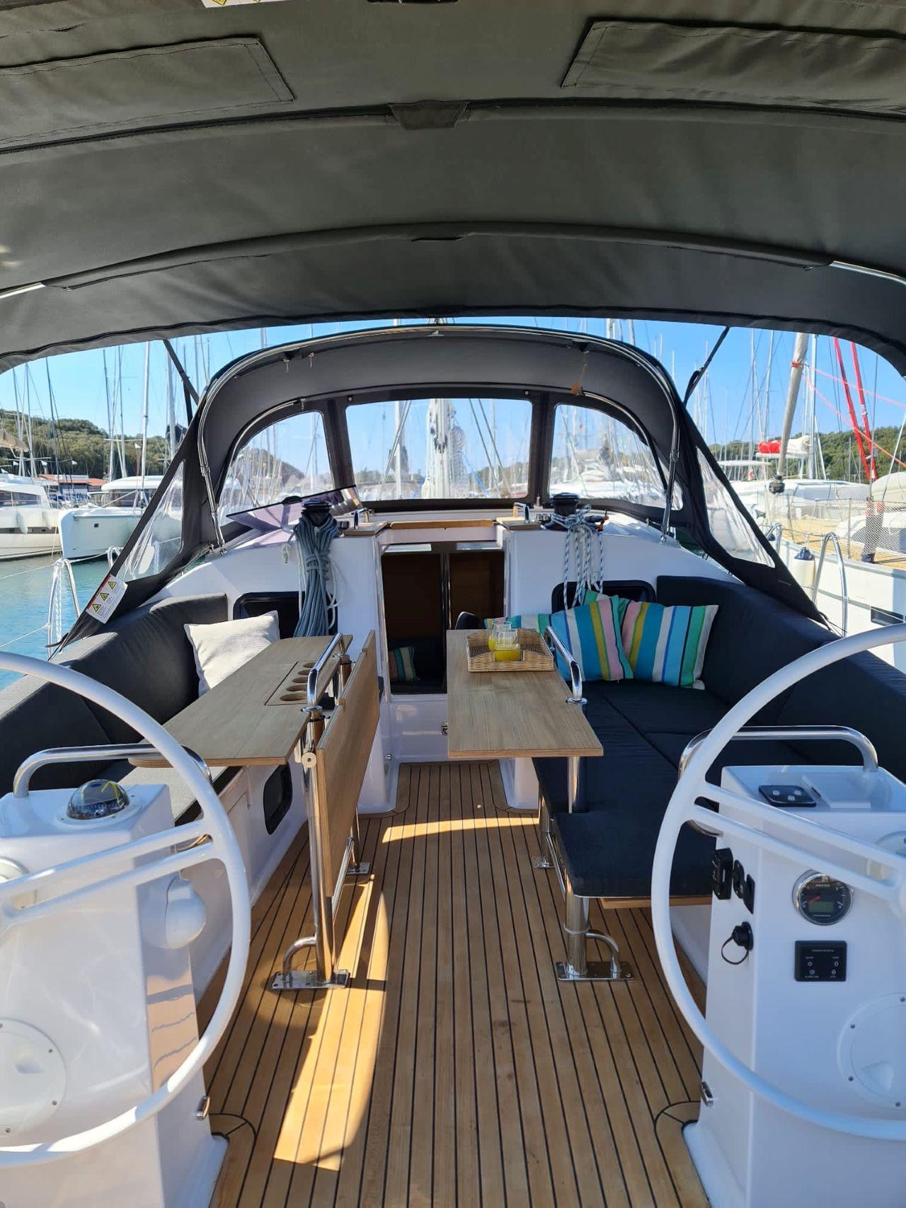 Najam Elan Impression 45.1 - 3 cab. "Oxygen" u destinaciji Trogir | Nautilus - Slika 3