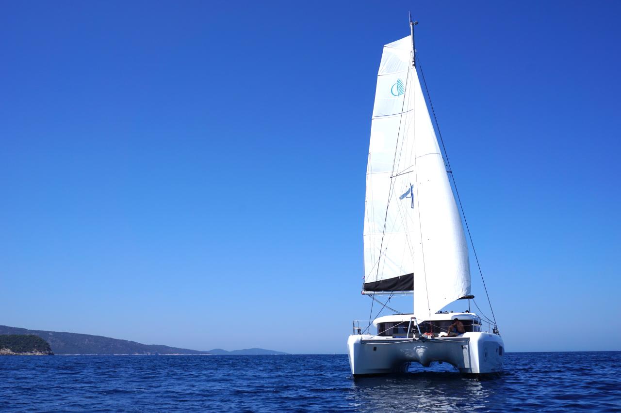 Najam Lagoon 42 - 4 + 2 cab. "Amfitrite" u destinaciji Trogir | Nautilus - Slika 4
