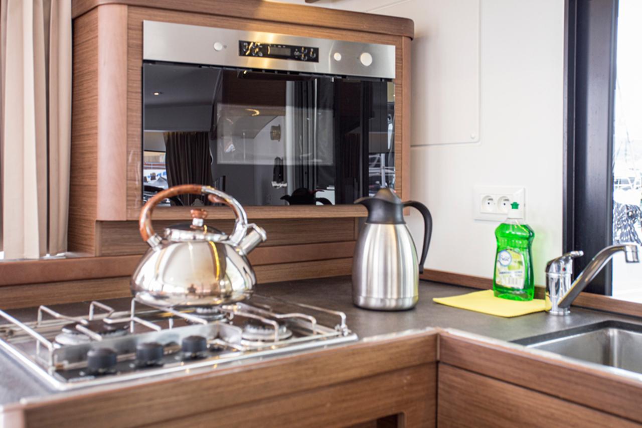 Charter Lagoon 42 - 4 + 2 cab. "Pulp Fiction" in Trogir | Nautilus - Slika 3