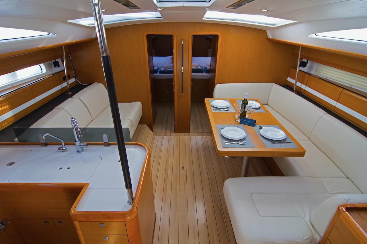 Charter Jeanneau 53 - 5 + 1 cab. "Omega Kiss" in Dubrovnik | Nautilus - Slika 4