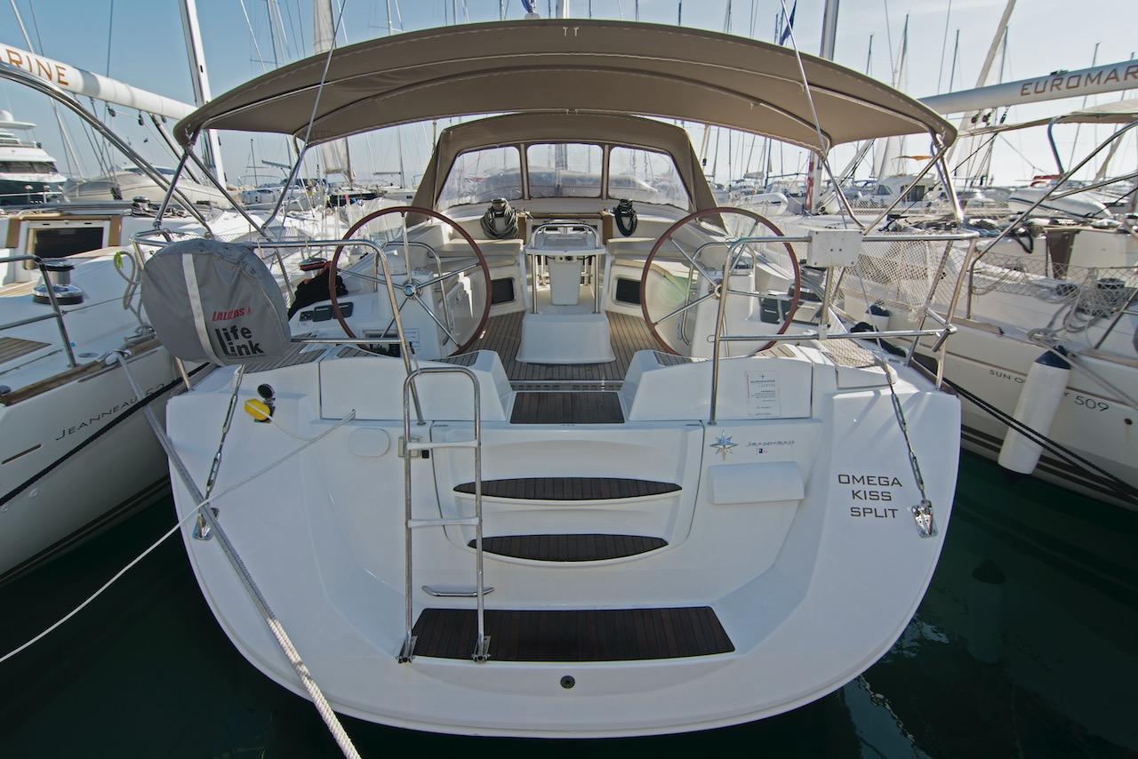 Charter Jeanneau 53 - 5 + 1 cab. "Omega Kiss" in Dubrovnik | Nautilus