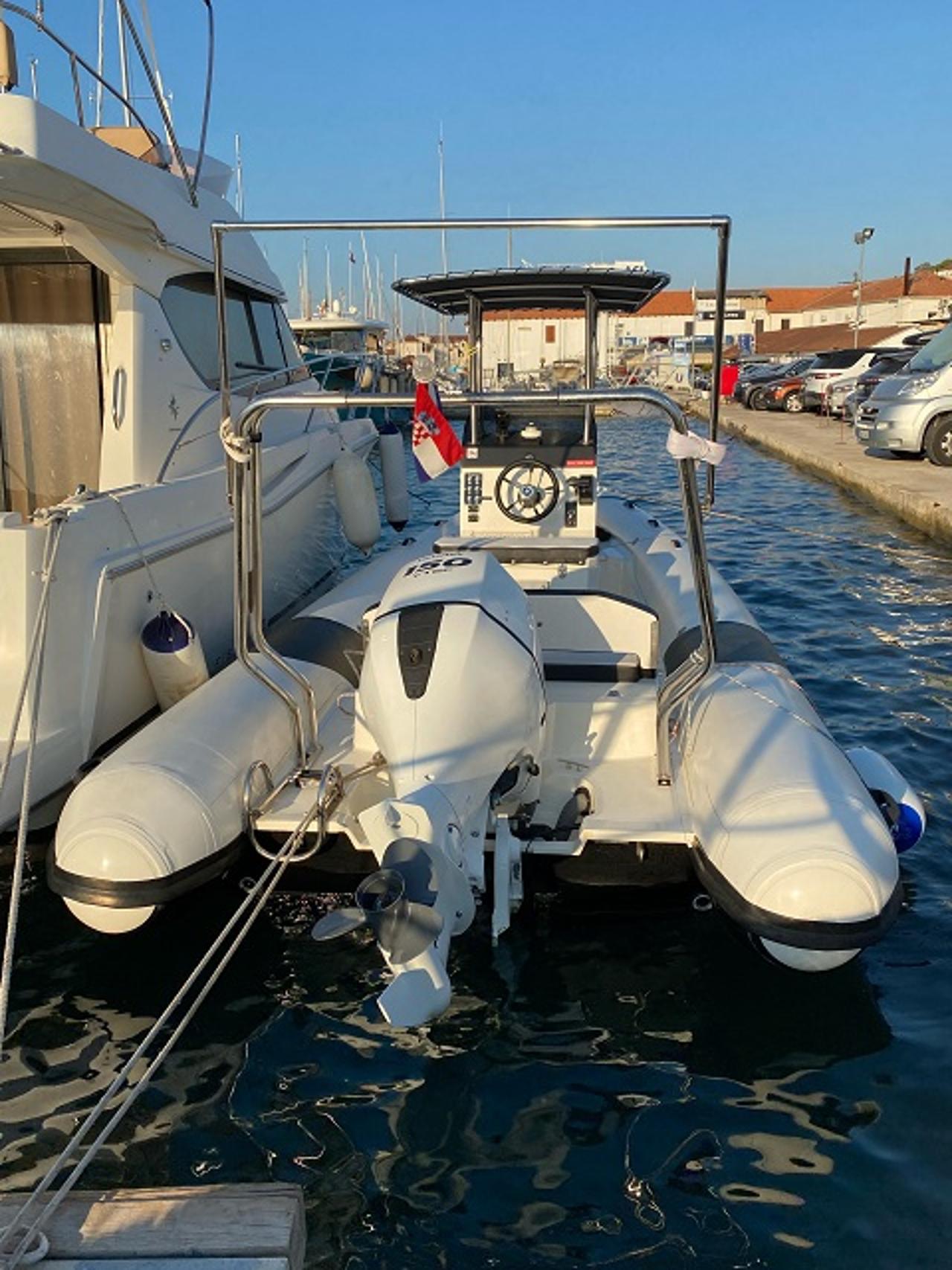 Charter RIB Falkor 22 "nn" in Trogir | Nautilus - Slika 4