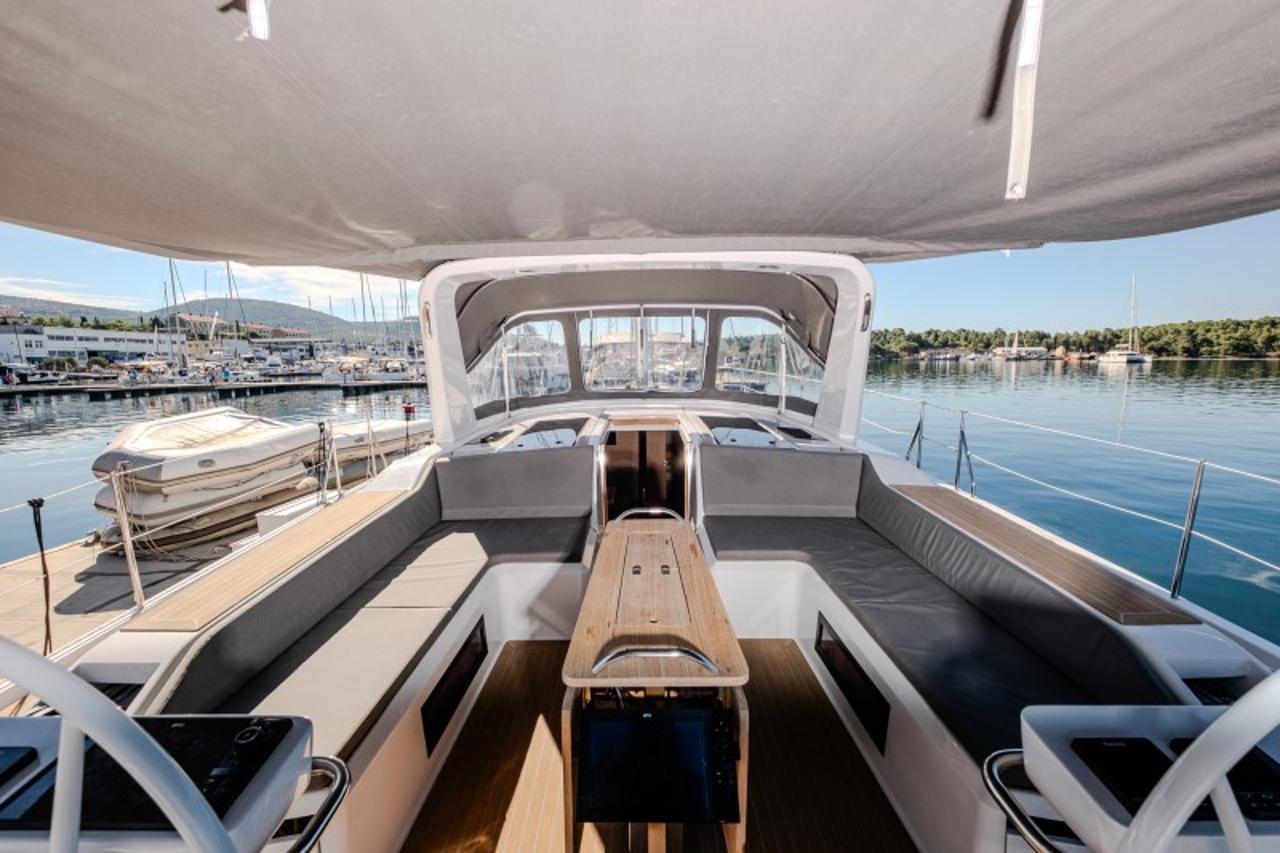 Najam Grand Soleil 52 LC "Morea" u destinaciji Šibenik | Nautilus - Slika 3