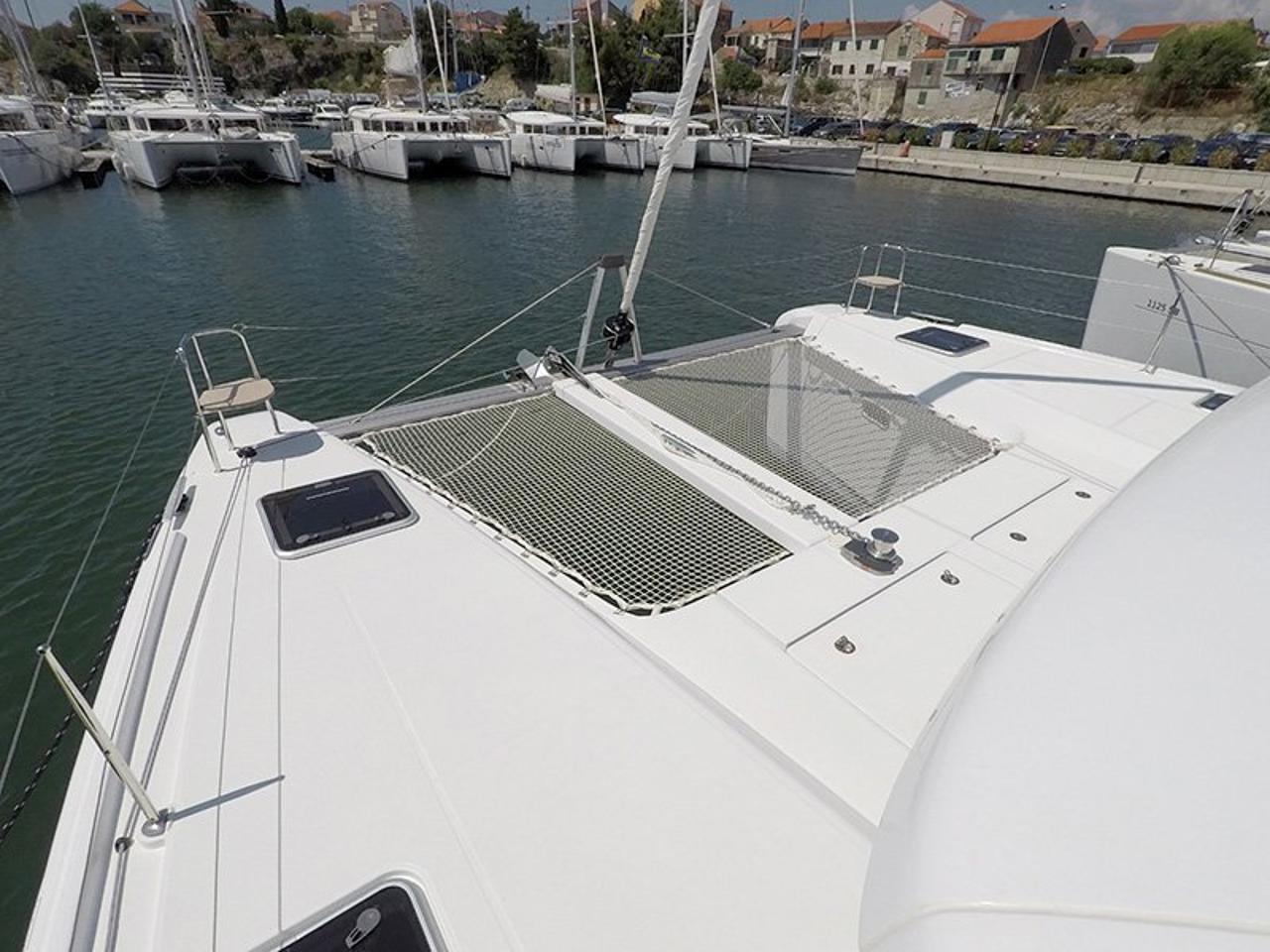 Charter Lagoon 42 - 4 + 2 cab. "Abba" in Šibenik | Nautilus - Slika 4
